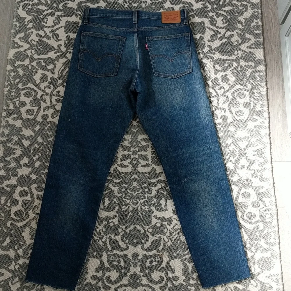 EUC Levi's white oak cone jeans - Picture 7 of 13